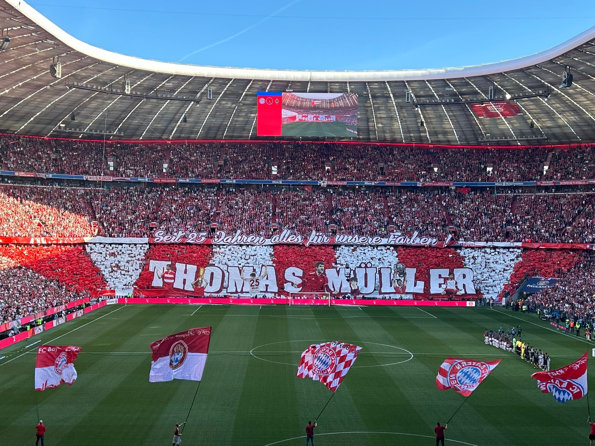 Thomas Müller Choreo Südkurve
